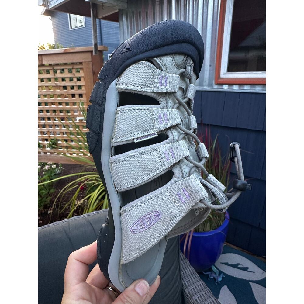 Women’s Sandals KEEN Newport Slide Size 9 Drizzle/English Lavender Rare Color